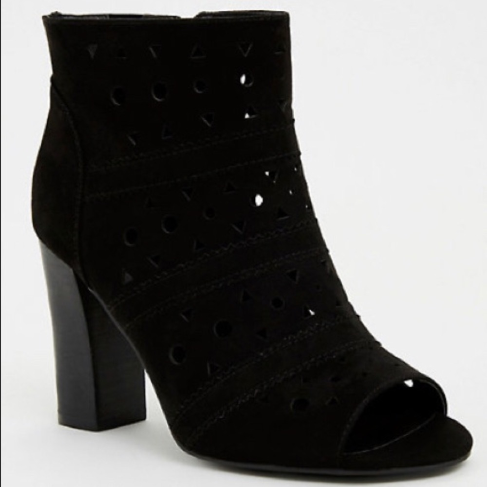 Torrid Black Peep toe bootie size 6